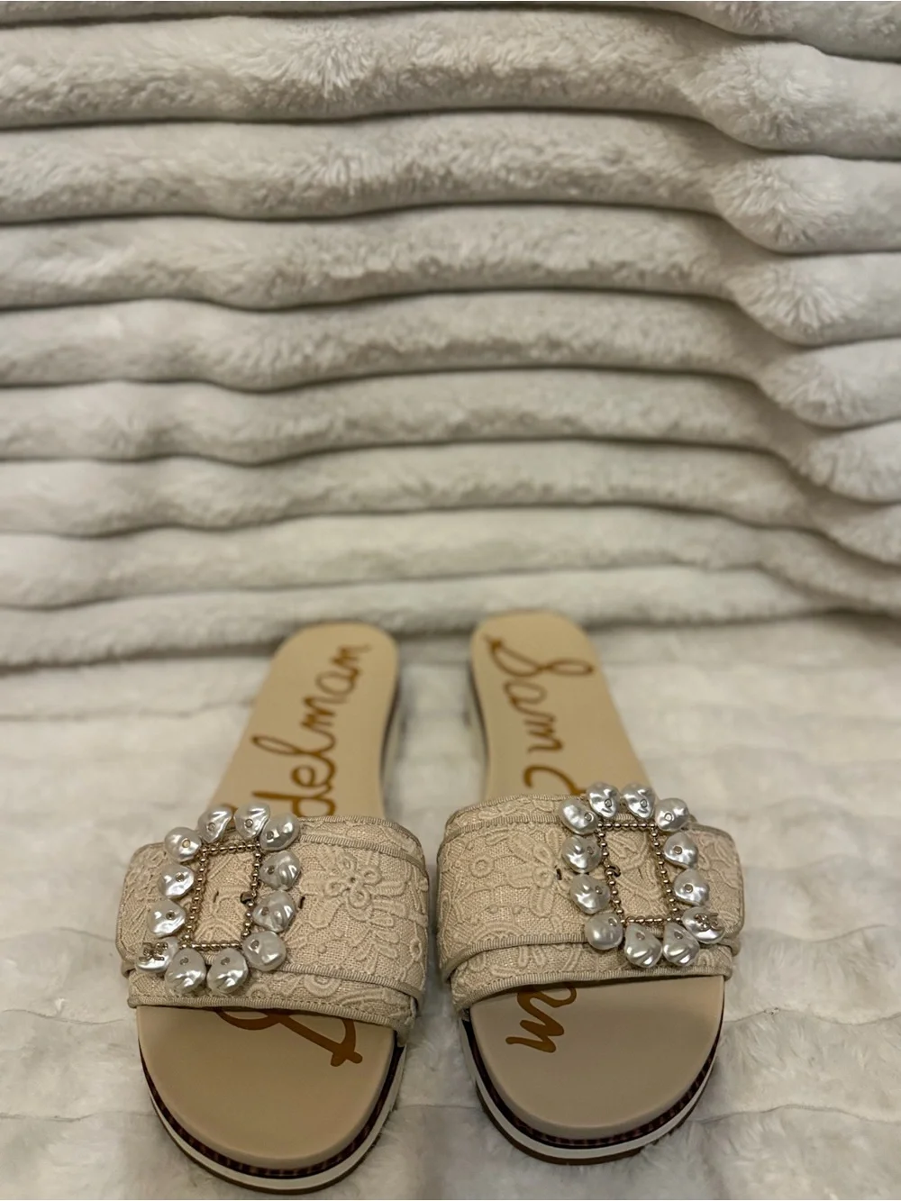 Sam Edelman Beige Lace Pearl-Buckle Slide Mules - Picture 2 of 9